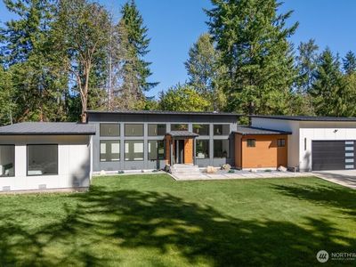 24608 158th Avenue E