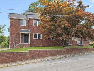44 Newell St