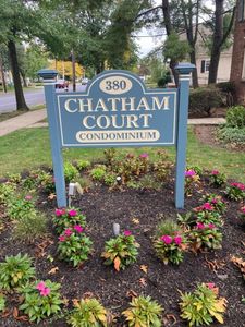 380 Main St #9