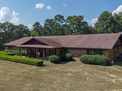 2115 E Pinecrest Dr