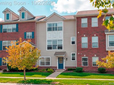 Property at 1630 Town Commons Dr, Howell, MI