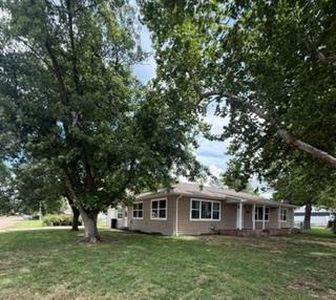 616 Corse Ave