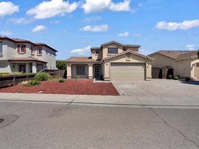 1412 Red Ribbons Ln