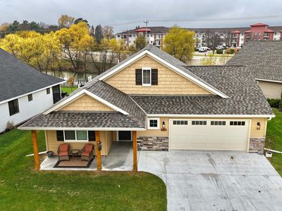2323 40th Ave S