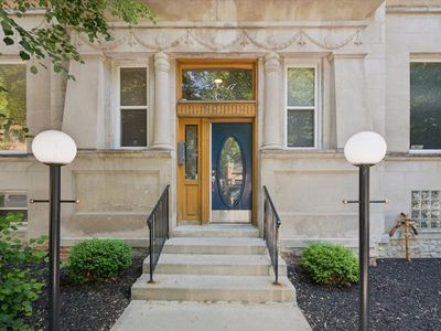 6417 S Minerva Ave #3