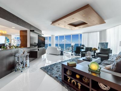 2711 S Ocean Dr Unit 905