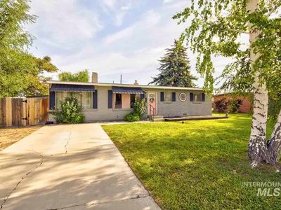 210 W Louisiana Ave