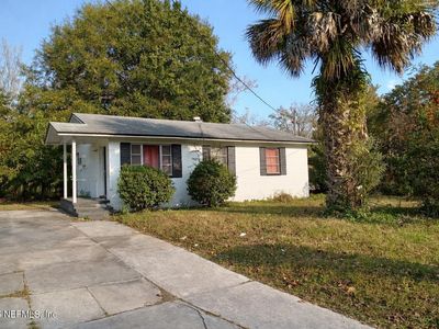 5627 BELAFONTE Drive