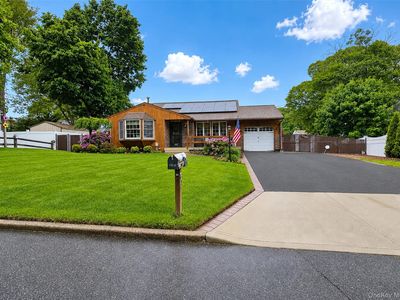 47 Newtown Avenue