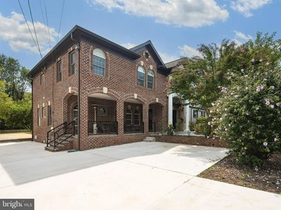 7705 Magarity Rd