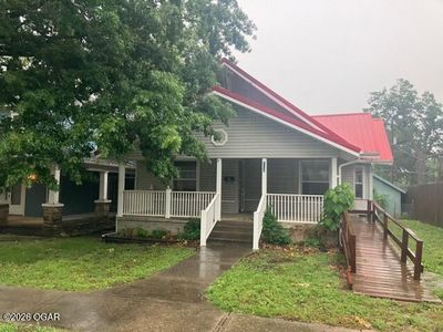 113 W Hickory St