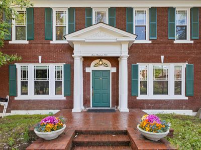 309 N McLean Blvd