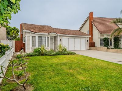 11876 Banana Ave
