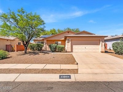10009 E Moonstruck Way