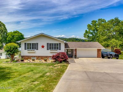 571 Anglers Cove Rd