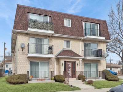 6534 W Montrose Ave APT 3W