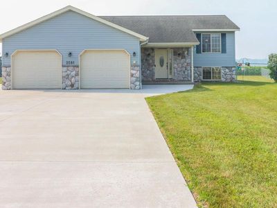 2581 GOLDEN EAGLE ROAD