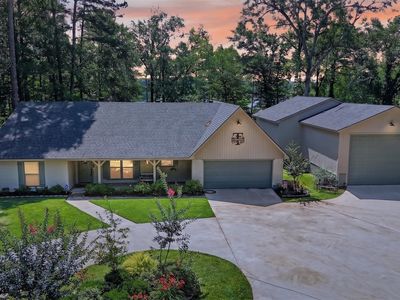 7369 Barkridge Dr