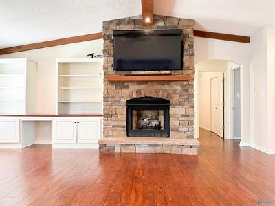 2806 Longfellow Ct SW