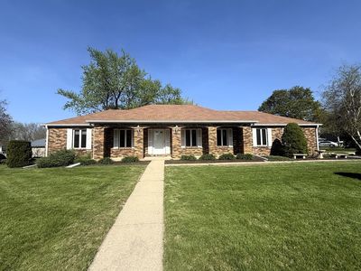 300 Fieldstone Ln