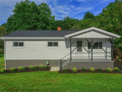227 Country Club Rd