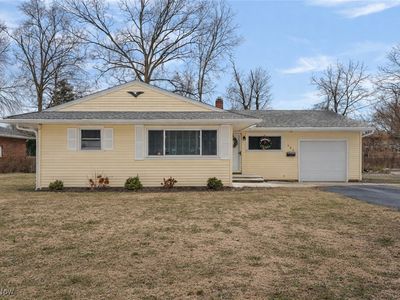 Property at 204 Normandy Dr, Painesville, OH