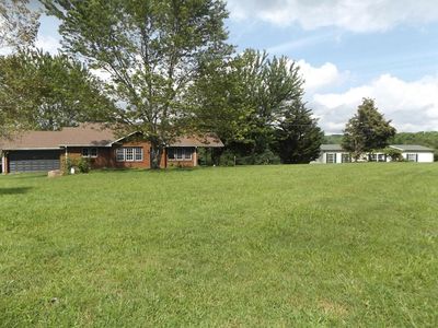 1537 Groundhog Mountain Rd