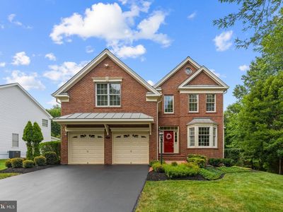 5777 Waterloo Bridge Cir