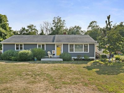 22 Clover Ln