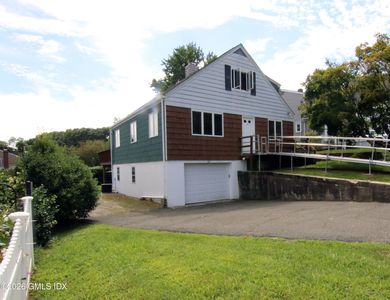 181 Hobart Ave