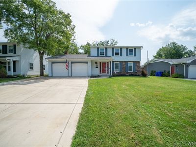 391 Woodward Cres