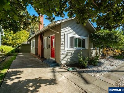 129 NW 11th St
