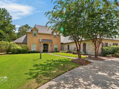 5 Chapel Creek Ln