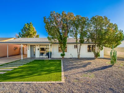 3329 E PALM Lane