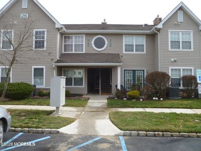 76 Des Moines Court