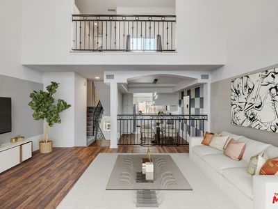 10924 Bloomfield St APT 7