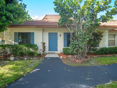 2366 SW 70th Way #4