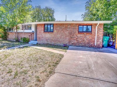 7789 Greenleaf Lane