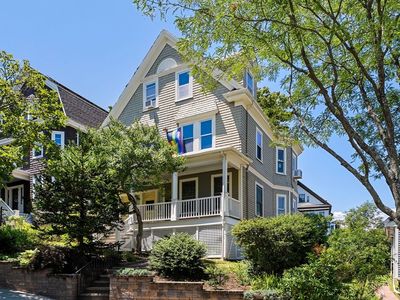 17 Windermere Rd
