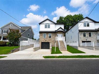 685 Oakland Ave