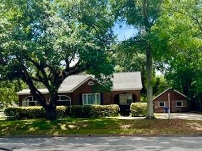 521 Saint Andrews Blvd