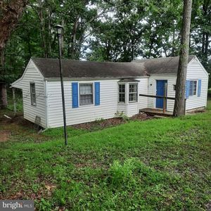 Property at 20 Iron Bridge Rd, Pipersville, PA