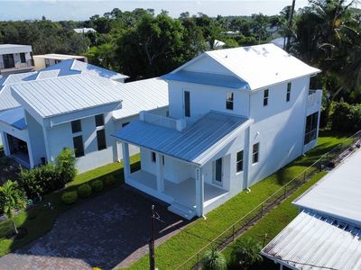 4005 Harvest Ct