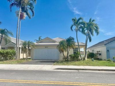 Property at 8820 N Lake Park Cir Circle N, Fort Lauderdale, FL