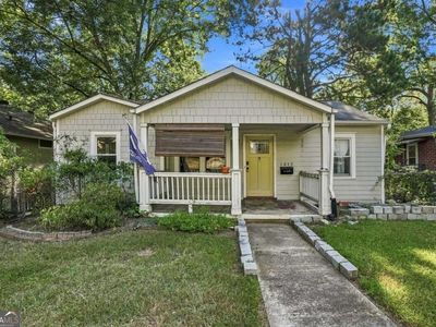 1075 Center St NW