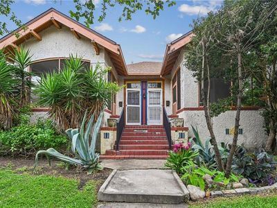 2832-34 Calhoun St