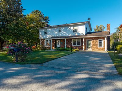 129 Circle Dr