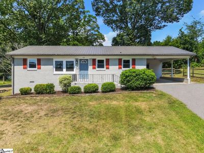 116 Valley Dr