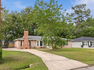 Property at 7708 Jadewood Dr, North Charleston, SC