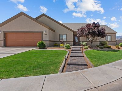 2707 W Bobwhite Ln